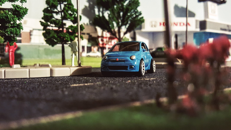 Illustration for article titled How Many Minis Can You Fiat on a Diorama